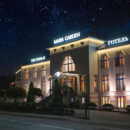 Maria Garden Hotel & Restaurant อิวาโน-ฟรานกิฟสเก ภายนอก รูปภาพ