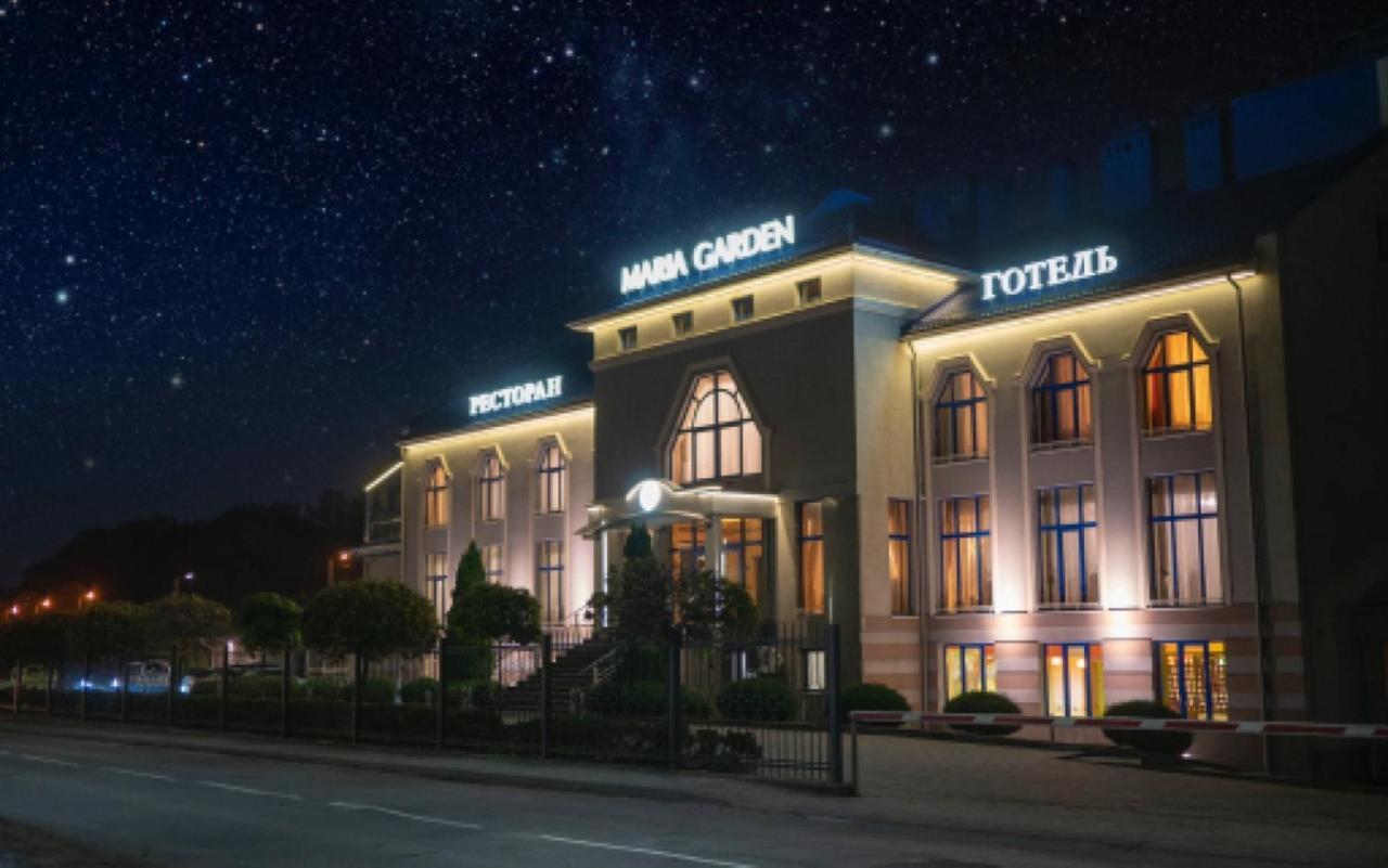 Maria Garden Hotel & Restaurant อิวาโน-ฟรานกิฟสเก ภายนอก รูปภาพ