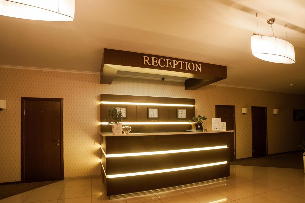 Maria Garden Hotel & Restaurant อิวาโน-ฟรานกิฟสเก ภายนอก รูปภาพ