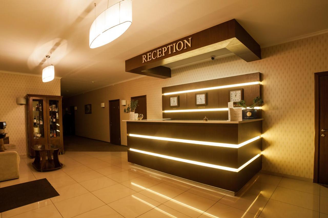 Maria Garden Hotel & Restaurant อิวาโน-ฟรานกิฟสเก ภายนอก รูปภาพ